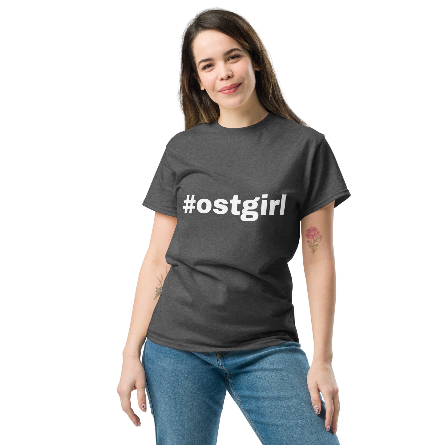 Klassisches Unisex T-Shirt - #ostgirl